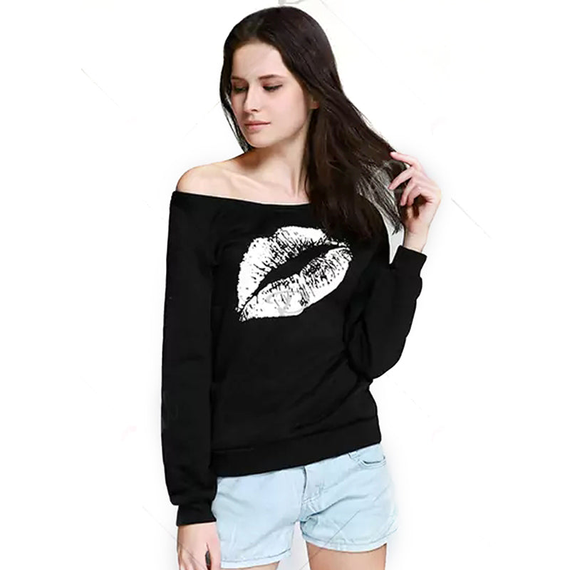 'Kiss of Night' - GirlsNightcom