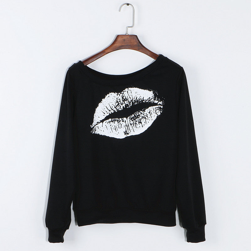 'Kiss of Night' - GirlsNightcom